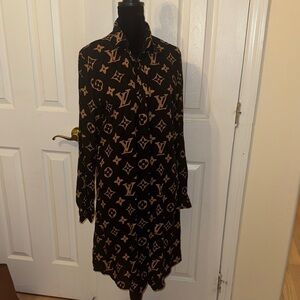 Chic Black and Brown Patterned Long Sleeve Dress